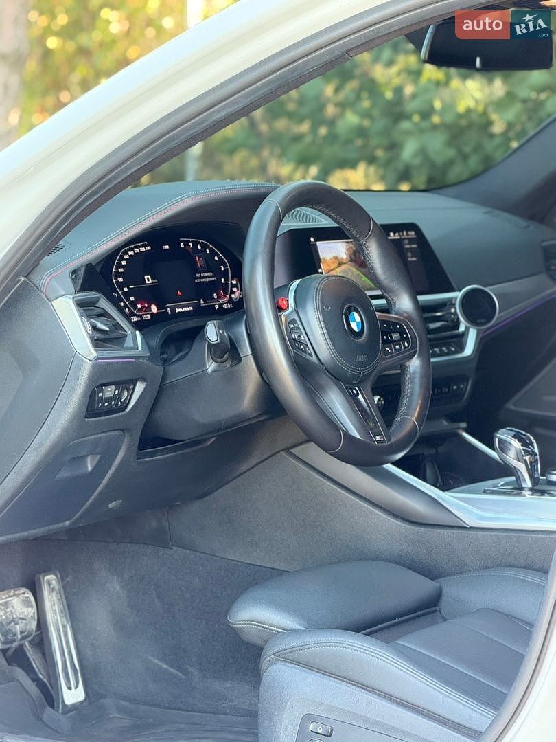 BMW 3 Series 2019 VIN WBA5U7C03LFH88384 фото оголошення 14 з 23