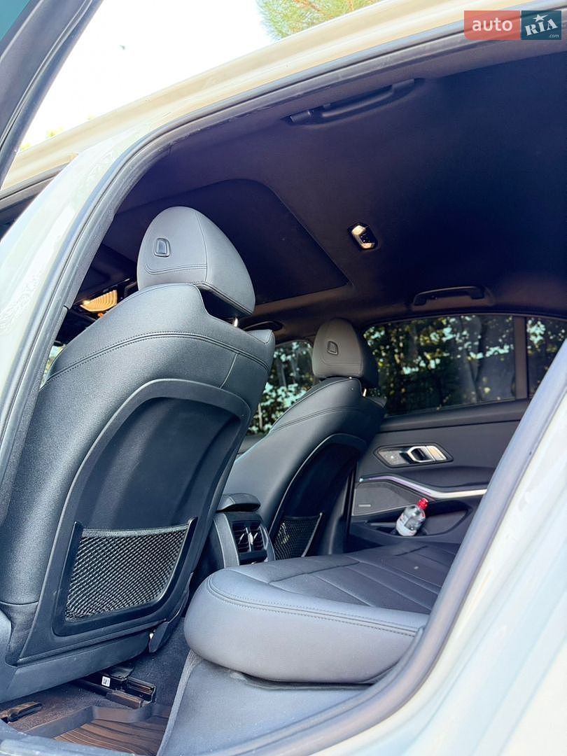 BMW 3 Series 2019 VIN WBA5U7C03LFH88384 фото оголошення 19 з 23