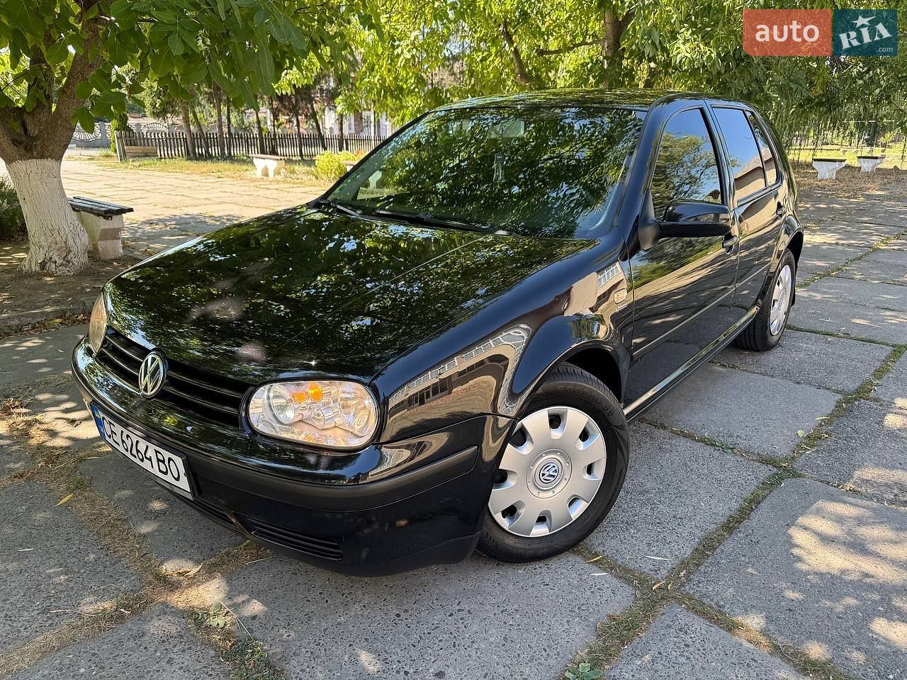 Volkswagen Golf 2003 VIN WVWZZZ1JZ3W497238 фото оголошення 2 з 17