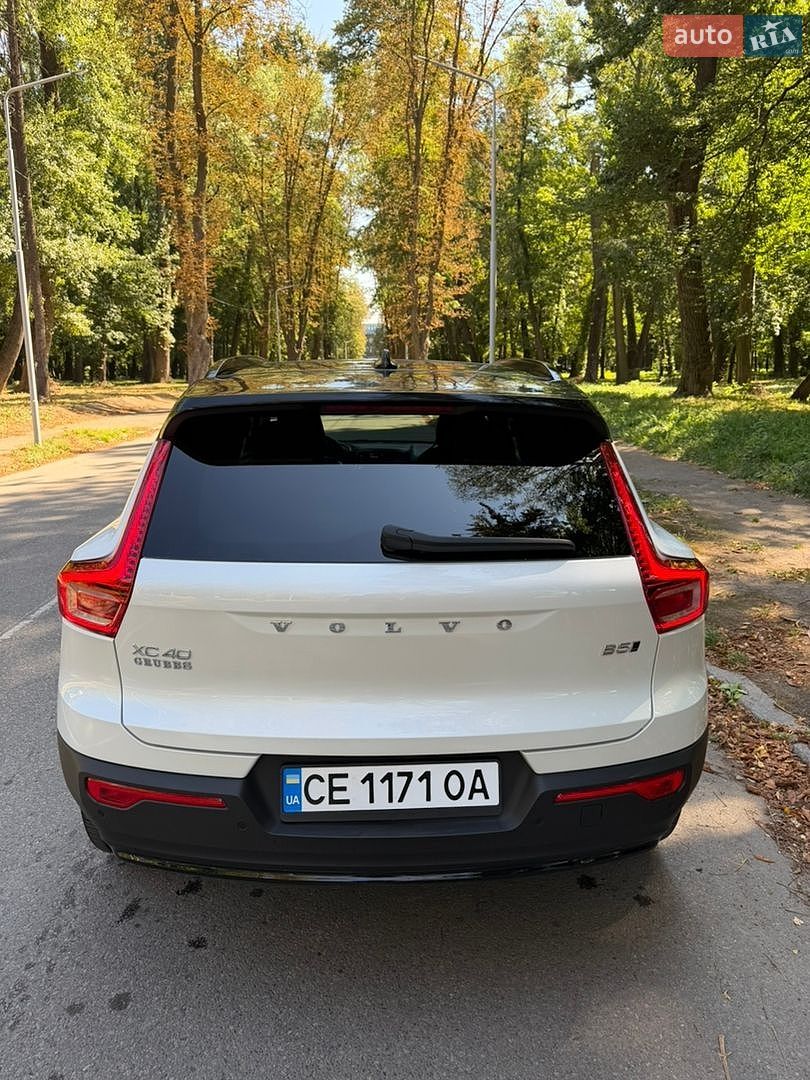 Volvo XC40 2025 VIN YV4L12UCXS2598323 фото оголошення 6 з 28