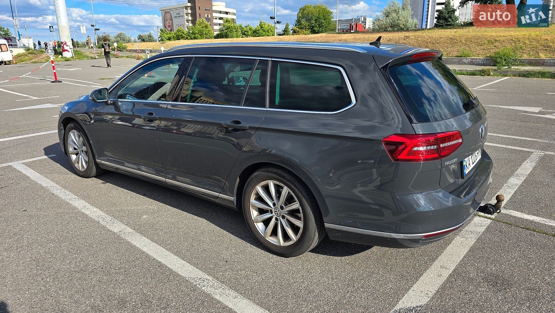 Volkswagen Passat 2018 VIN WVWZZZ3CZJE210643 фото оголошення 3 з 40