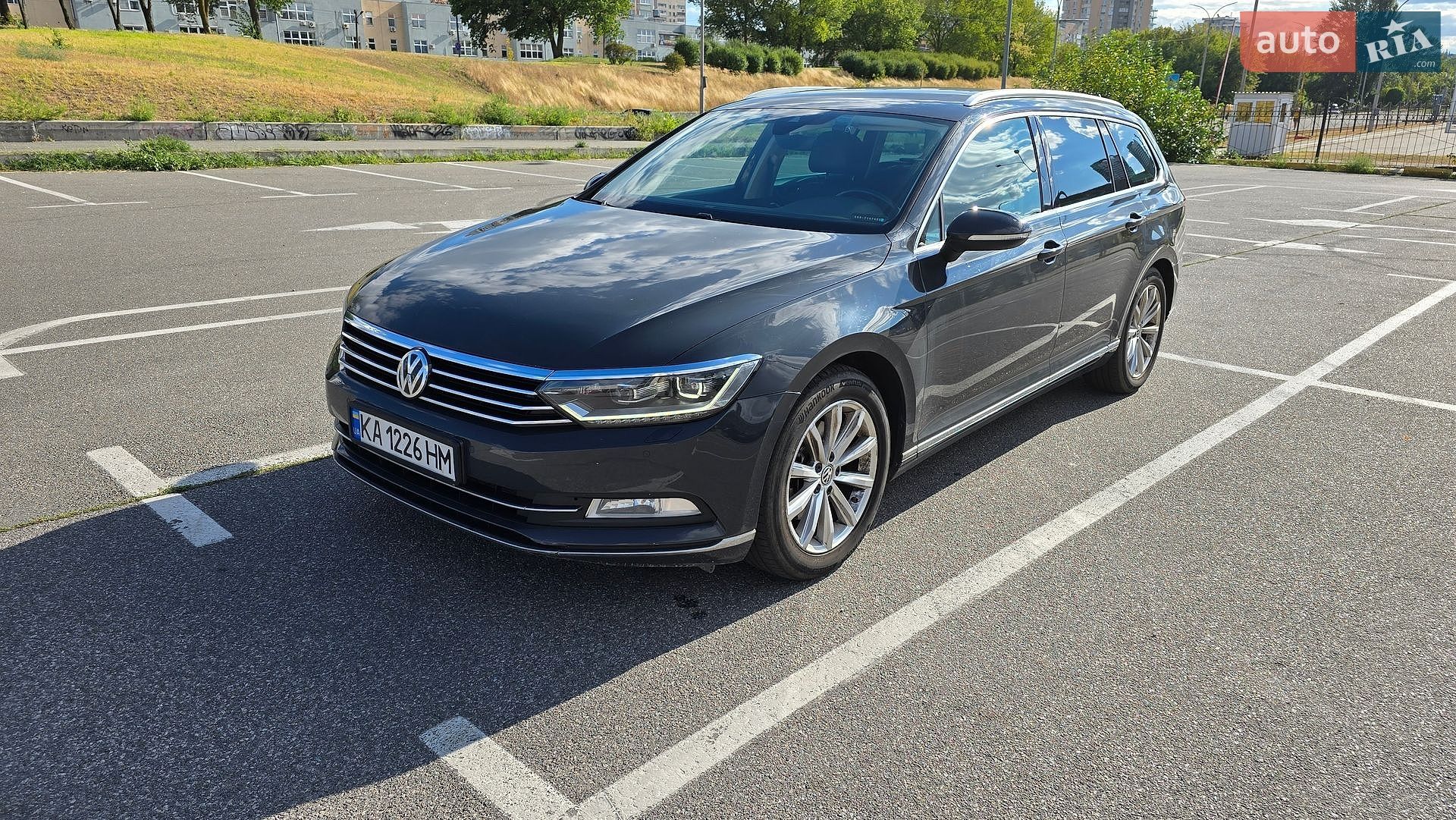 Volkswagen Passat 2018 VIN WVWZZZ3CZJE210643 фото оголошення 5 з 40