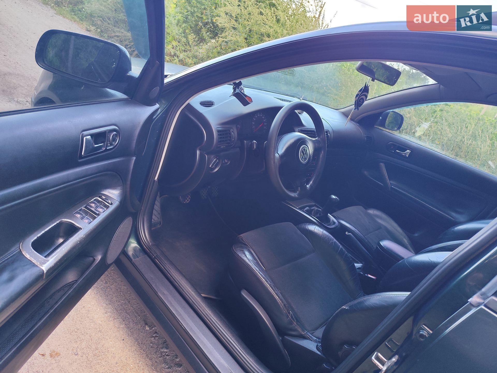 Volkswagen Passat 1998 VIN WVWZZZ3BZWE324222 фото оголошення 9 з 24