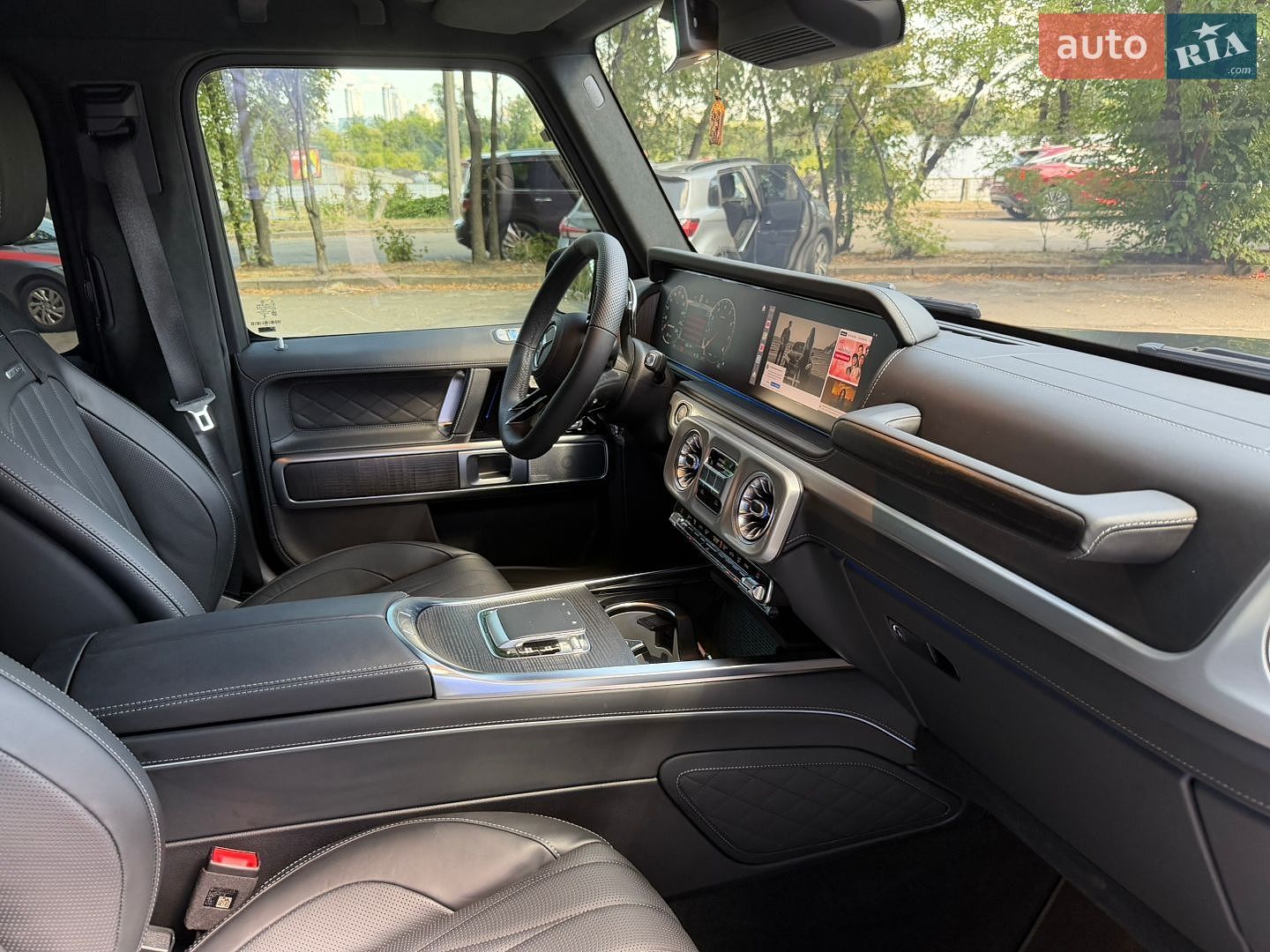 Mercedes-Benz G-Class 2024 VIN W1NWH5AB6SX030798 фото оголошення 38 з 40