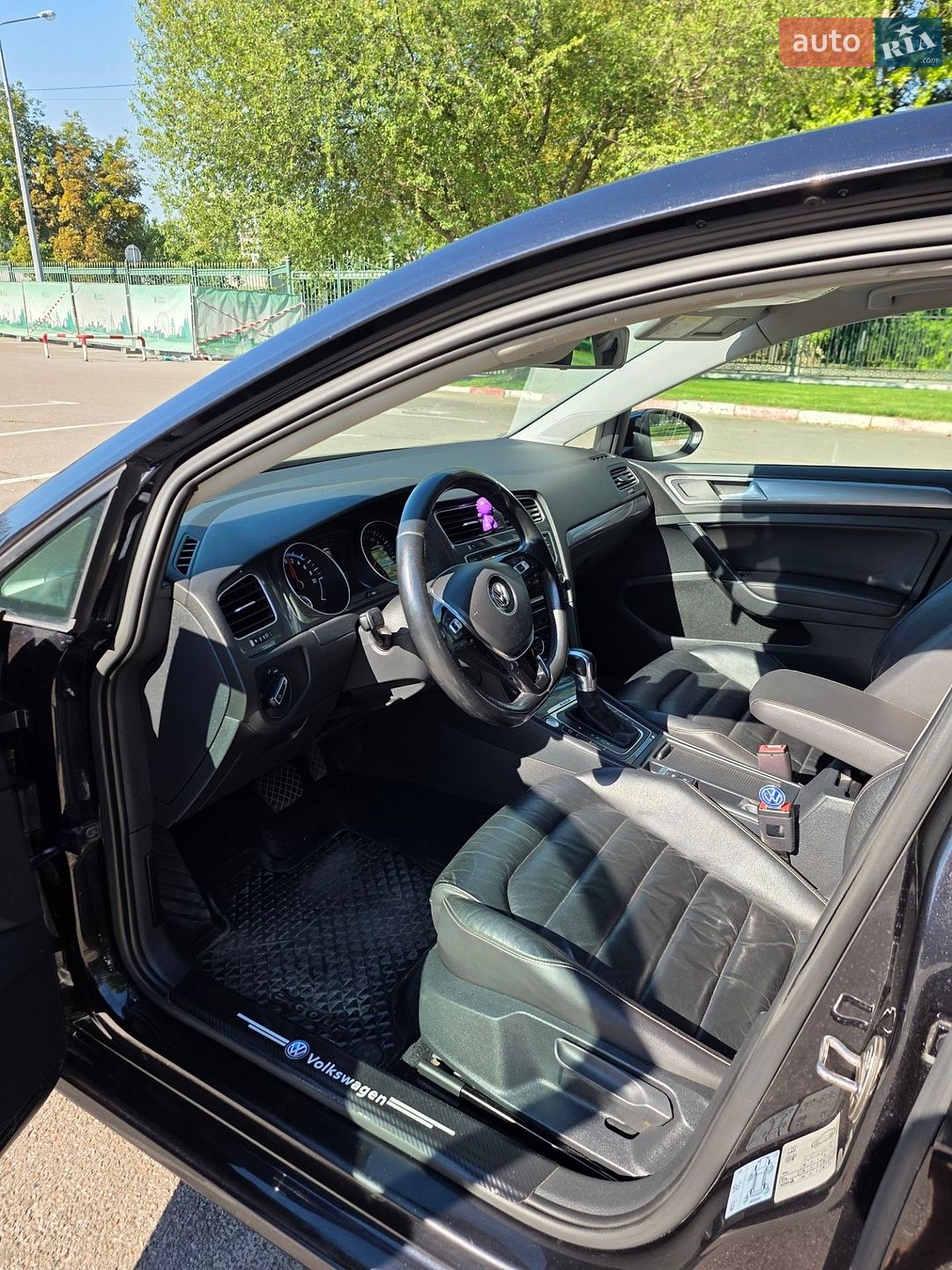 Volkswagen e-Golf 2015 VIN WVWZZZAUZGW900967 фото оголошення 5 з 20