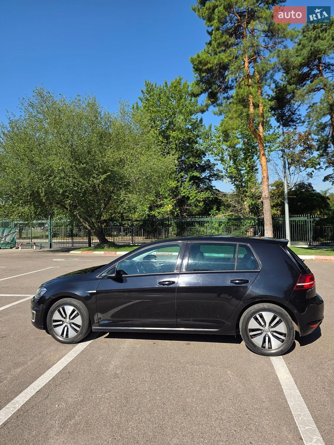 Volkswagen e-Golf 2015 VIN WVWZZZAUZGW900967 фото оголошення 4 з 20