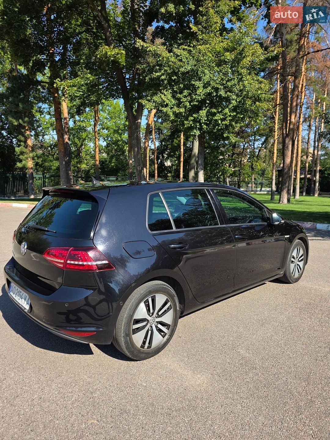 Volkswagen e-Golf 2015 VIN WVWZZZAUZGW900967 фото оголошення 16 з 20