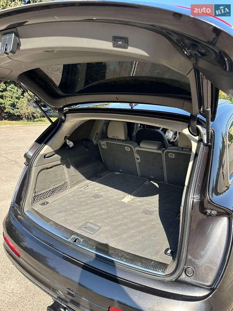 Audi Q7 2014 VIN WA1DGAFE0ED019602 фото оголошення 9 з 26