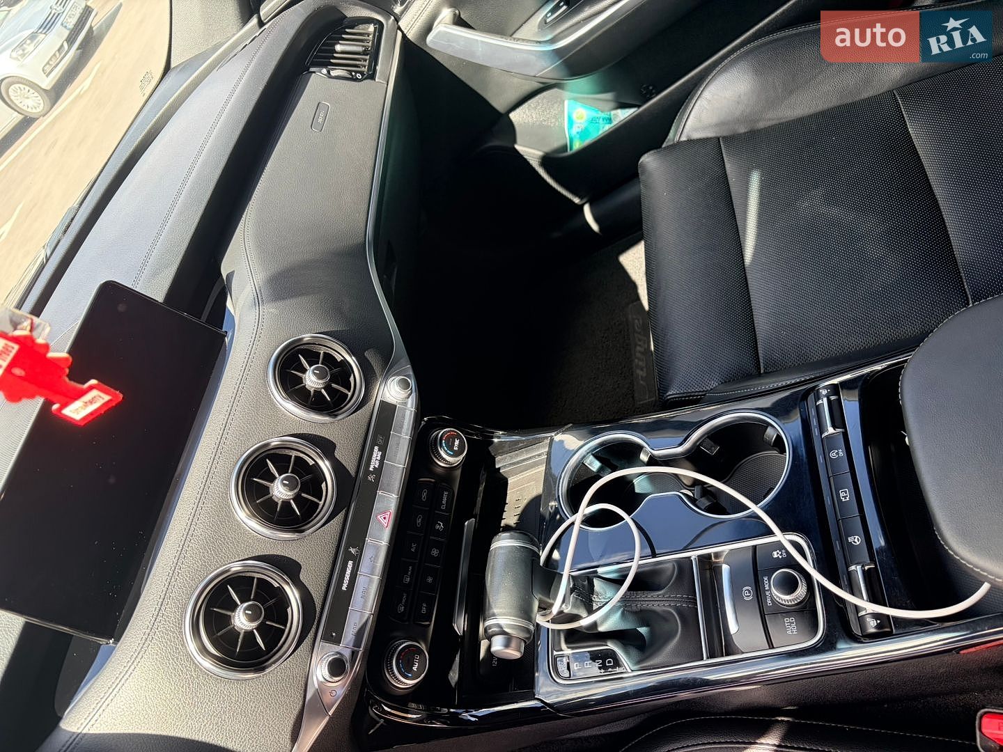 Kia Stinger 2021 VIN KNAE35LD5N6100847 фото оголошення 18 з 24