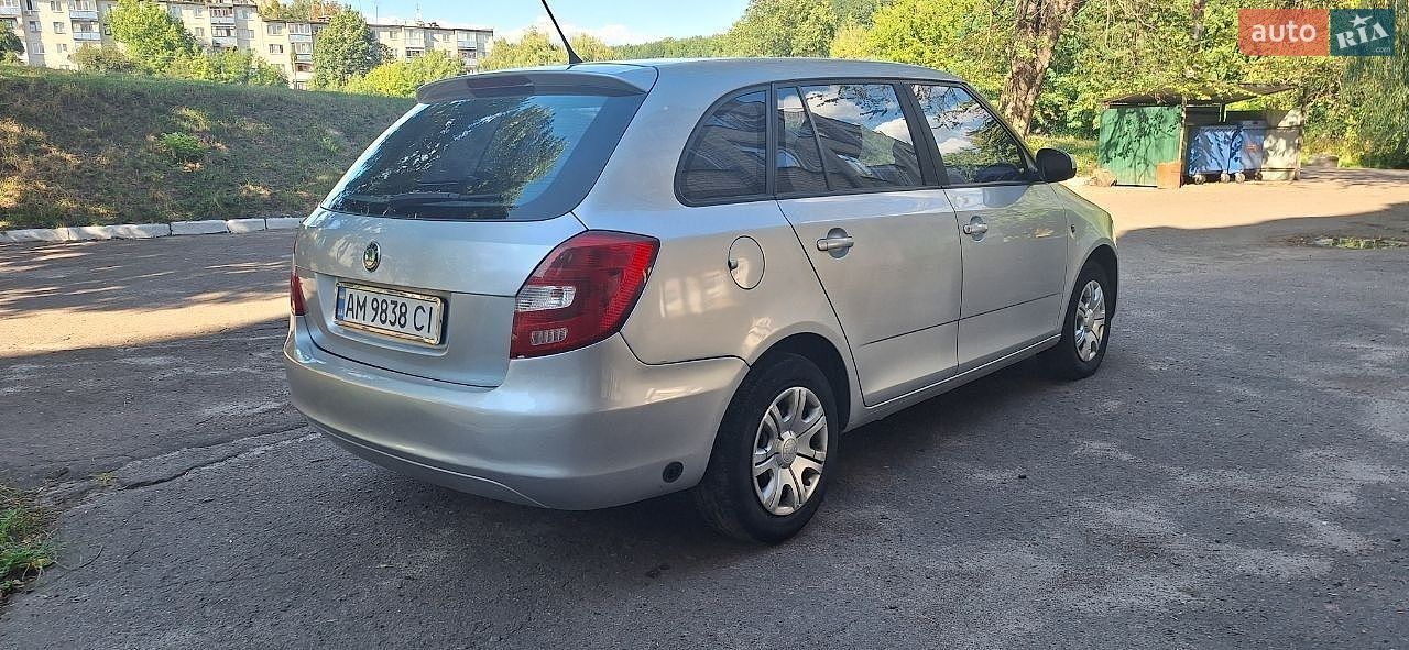 Skoda Fabia 2012 VIN TMBJC25J7DB500787 фото оголошення 5 з 10