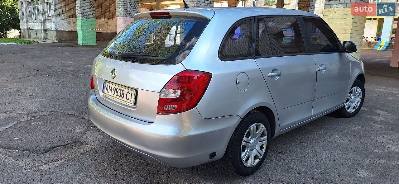 Skoda Fabia 2012 VIN TMBJC25J7DB500787 фото оголошення 7 з 10