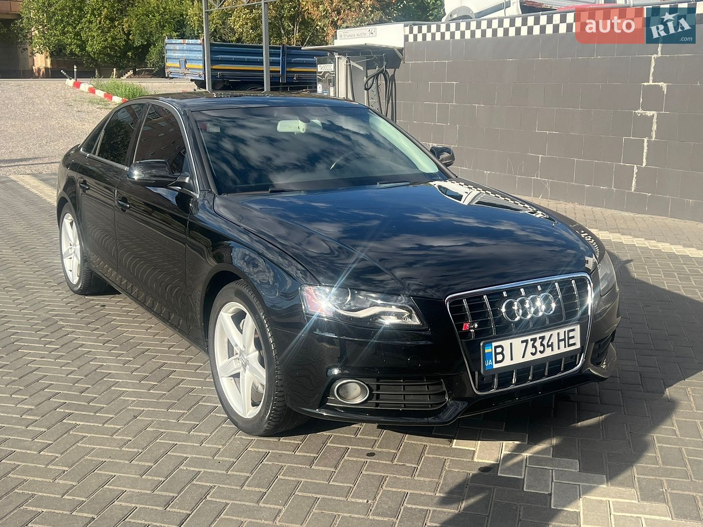 Audi A4 2010 VIN WAUFFAFL7BN029837 фото оголошення 9 з 18