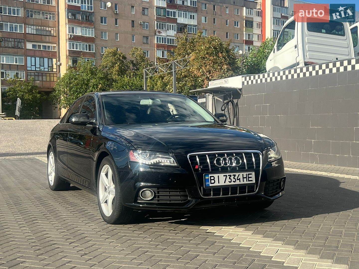Audi A4 2010 VIN WAUFFAFL7BN029837 фото оголошення 13 з 18