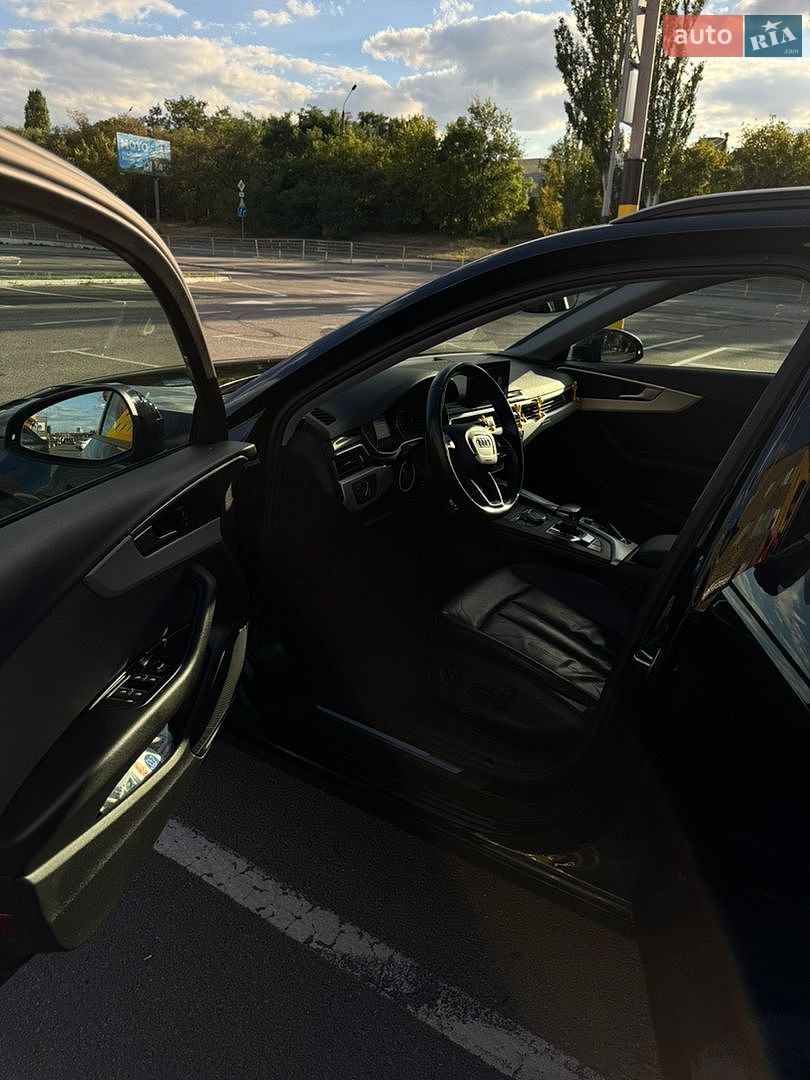 Audi A4 2019 VIN WAUZZZF41KA087350 фото оголошення 12 з 32