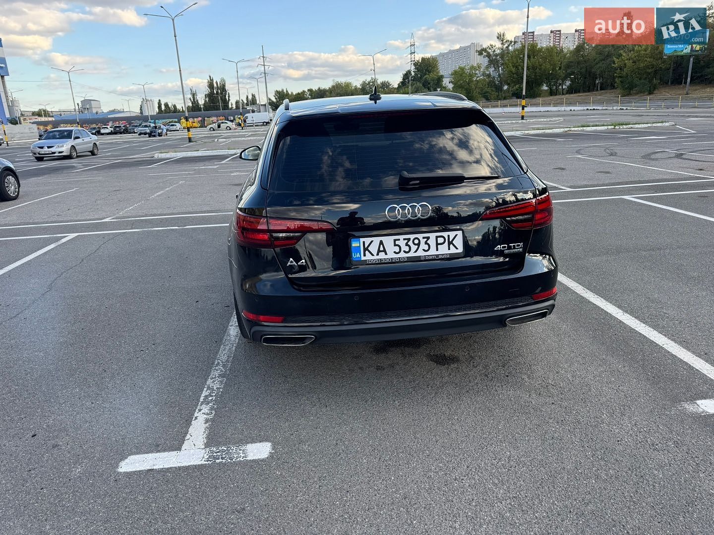 Audi A4 2019 VIN WAUZZZF41KA087350 фото оголошення 9 з 32