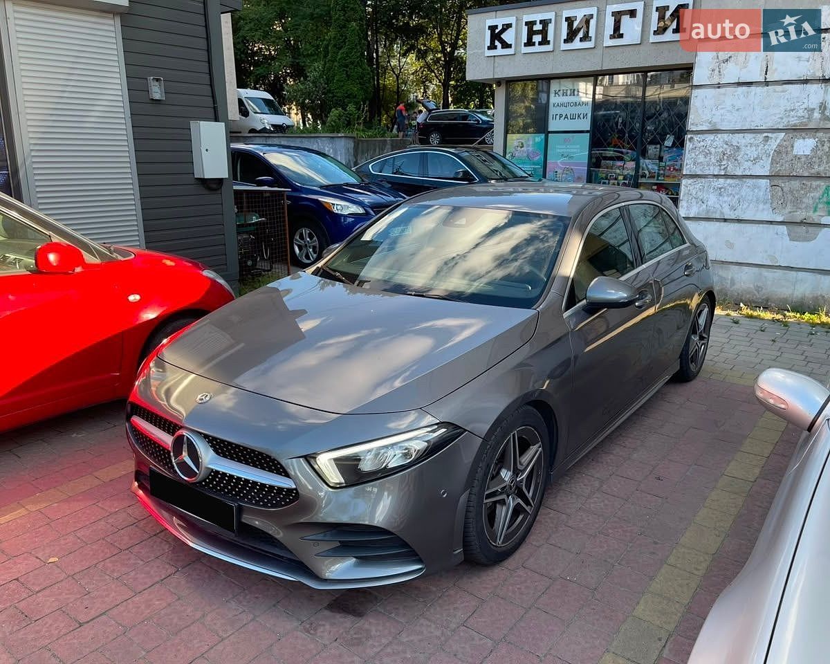 Mercedes-Benz A-Class 2019 VIN WDD1770121N136705 фото оголошення 12 з 16