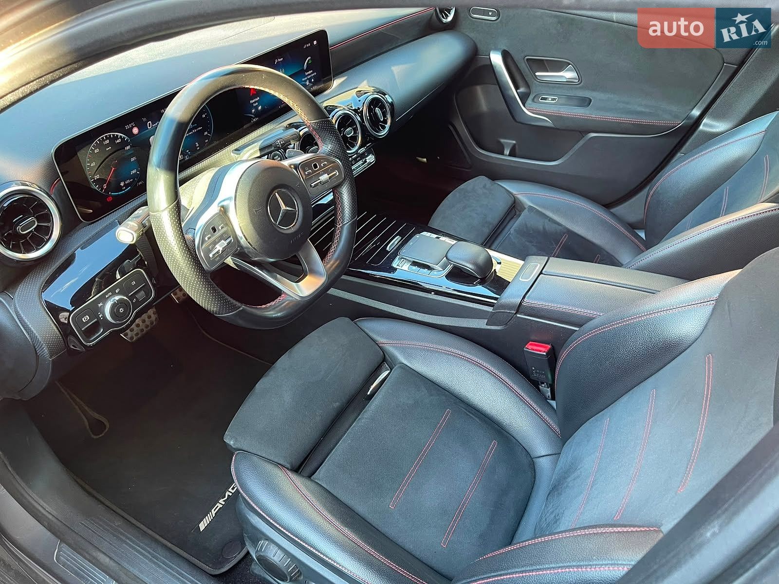 Mercedes-Benz A-Class 2019 VIN WDD1770121N136705 фото оголошення 14 з 16