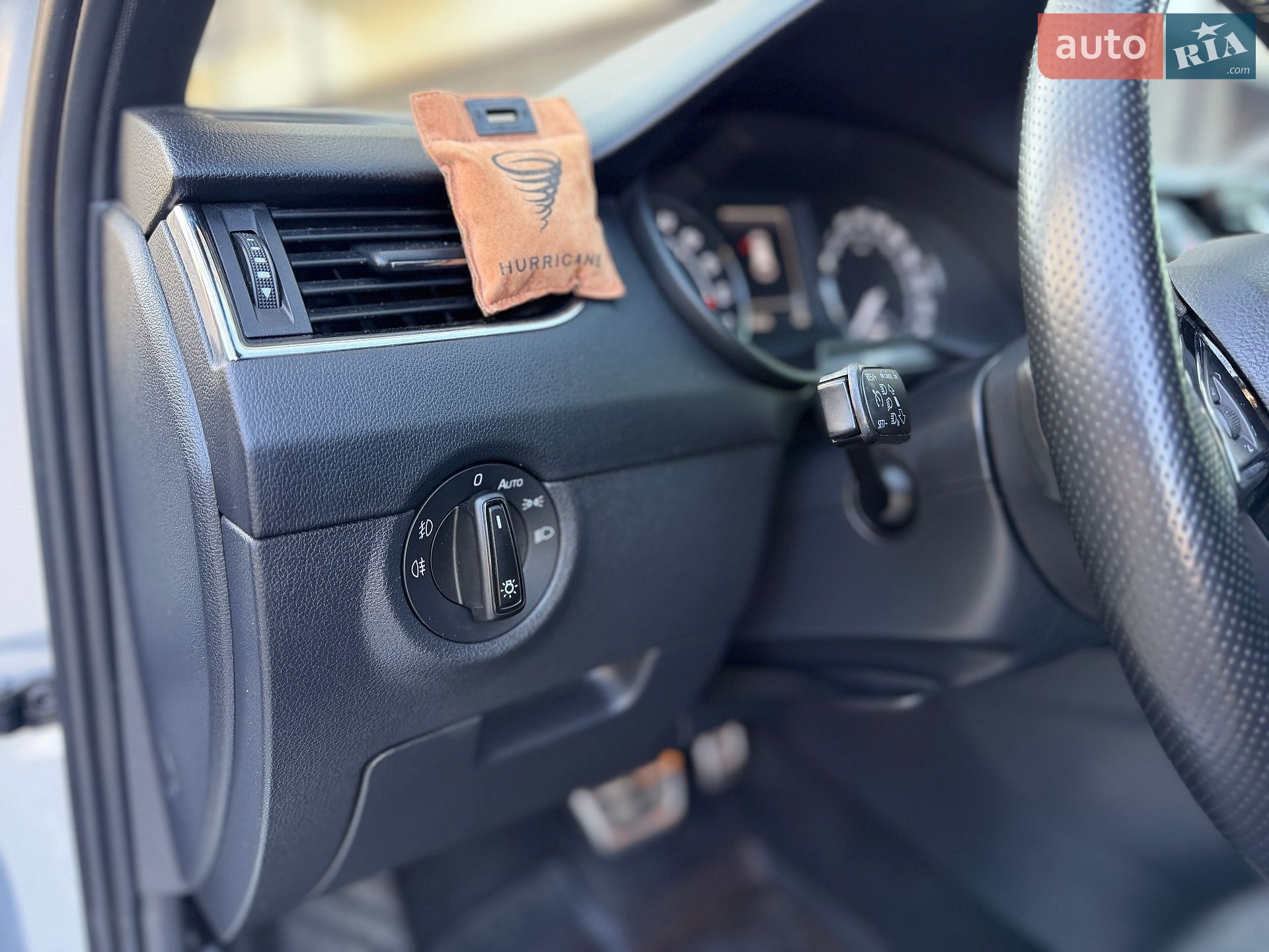 Skoda Octavia 2014 VIN TMBJK9NE6E0219785 фото оголошення 30 з 58