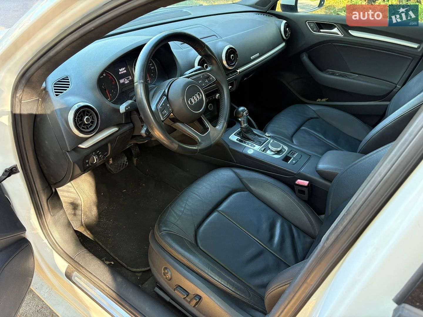 Audi A3 2017 VIN WAUB8GFFXH1020569 фото оголошення 6 з 8