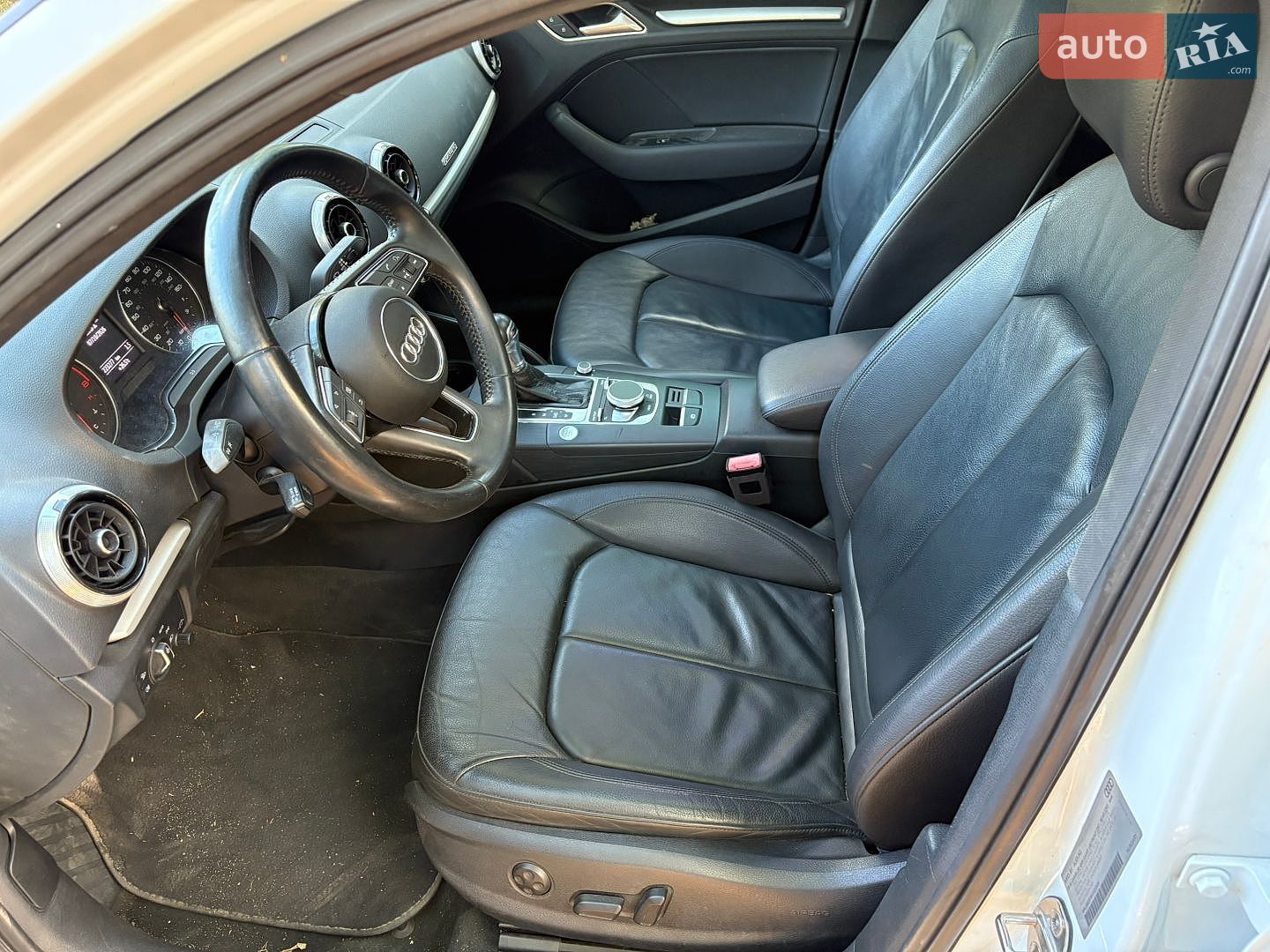 Audi A3 2017 VIN WAUB8GFFXH1020569 фото оголошення 7 з 8