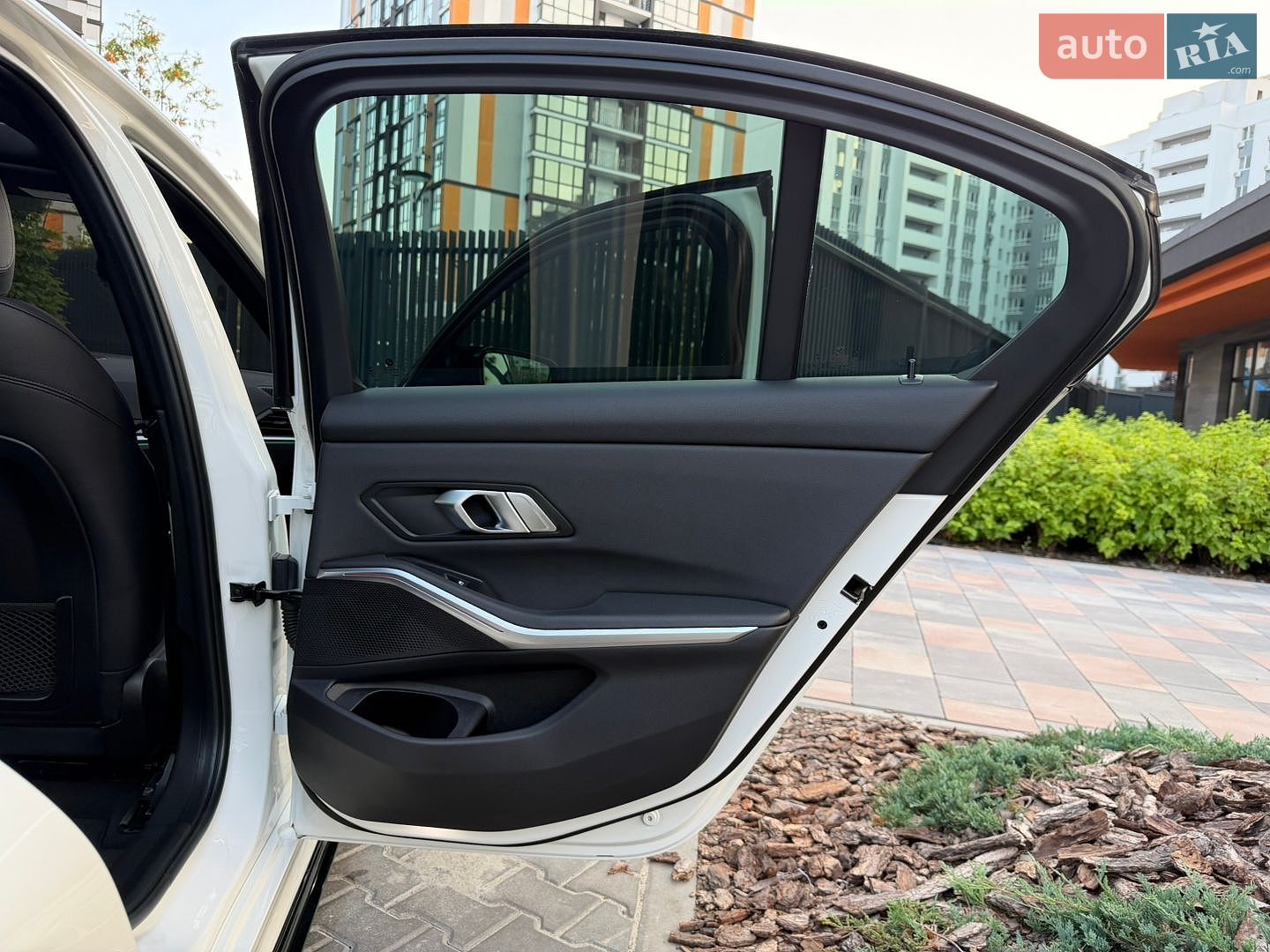 BMW 3 Series 2020 VIN 3MW5R1J02L8B32197 фото оголошення 78 з 96