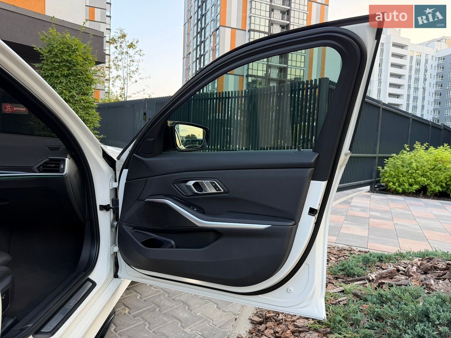BMW 3 Series 2020 VIN 3MW5R1J02L8B32197 фото оголошення 87 з 96