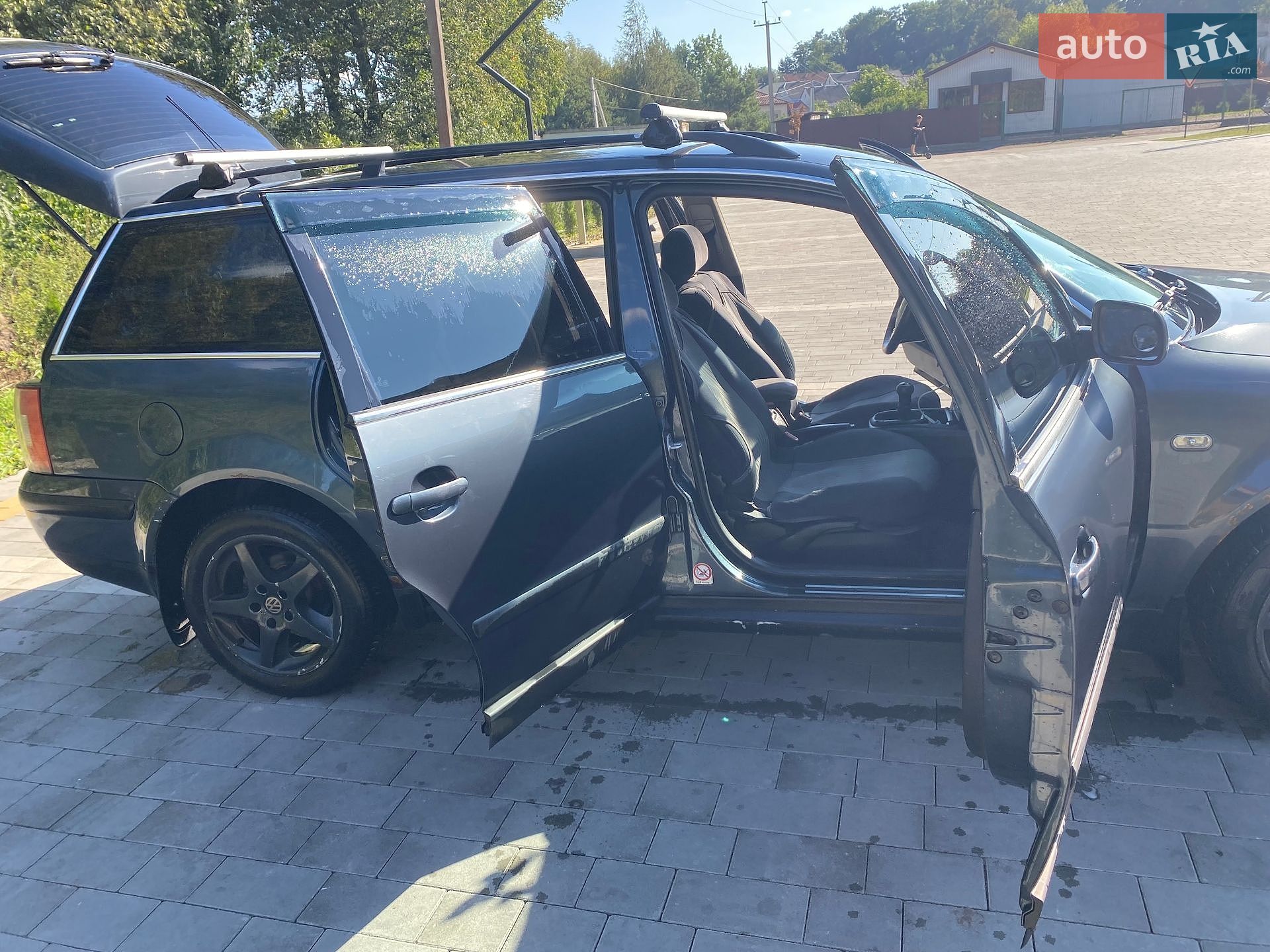 Volkswagen Passat 2001 VIN WVWZZZ3BZ2E099044 фото оголошення 27 з 39