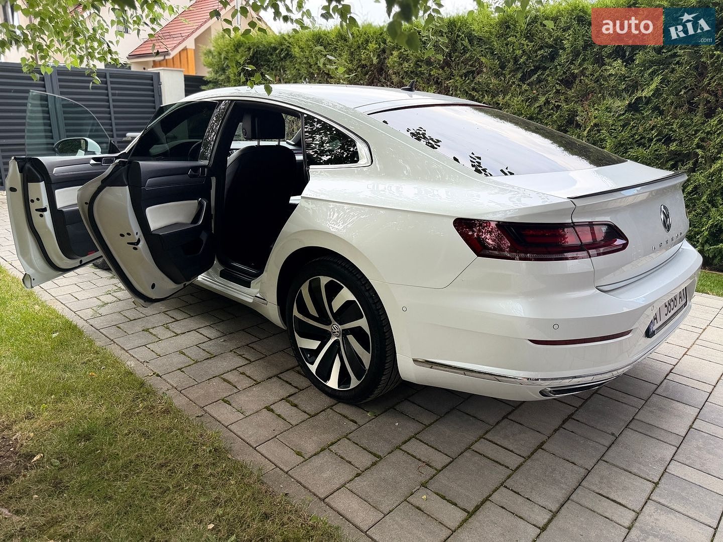 Volkswagen Arteon 2018 VIN WVWZZZ3HZJE522376 фото оголошення 10 з 36