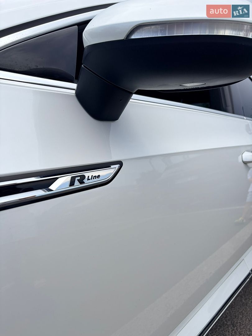 Volkswagen Arteon 2018 VIN WVWZZZ3HZJE522376 фото оголошення 15 з 36