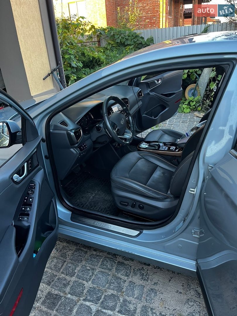 Hyundai Ioniq 2017 VIN KMHC851HFHU013928 фото оголошення 3 з 14