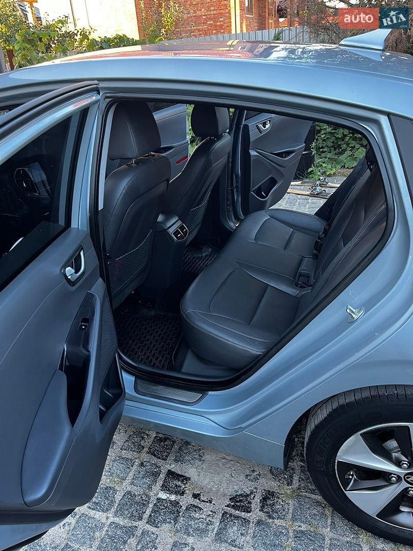 Hyundai Ioniq 2017 VIN KMHC851HFHU013928 фото оголошення 4 з 14