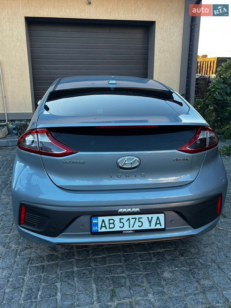 Hyundai Ioniq 2017 VIN KMHC851HFHU013928 фото оголошення 8 з 14