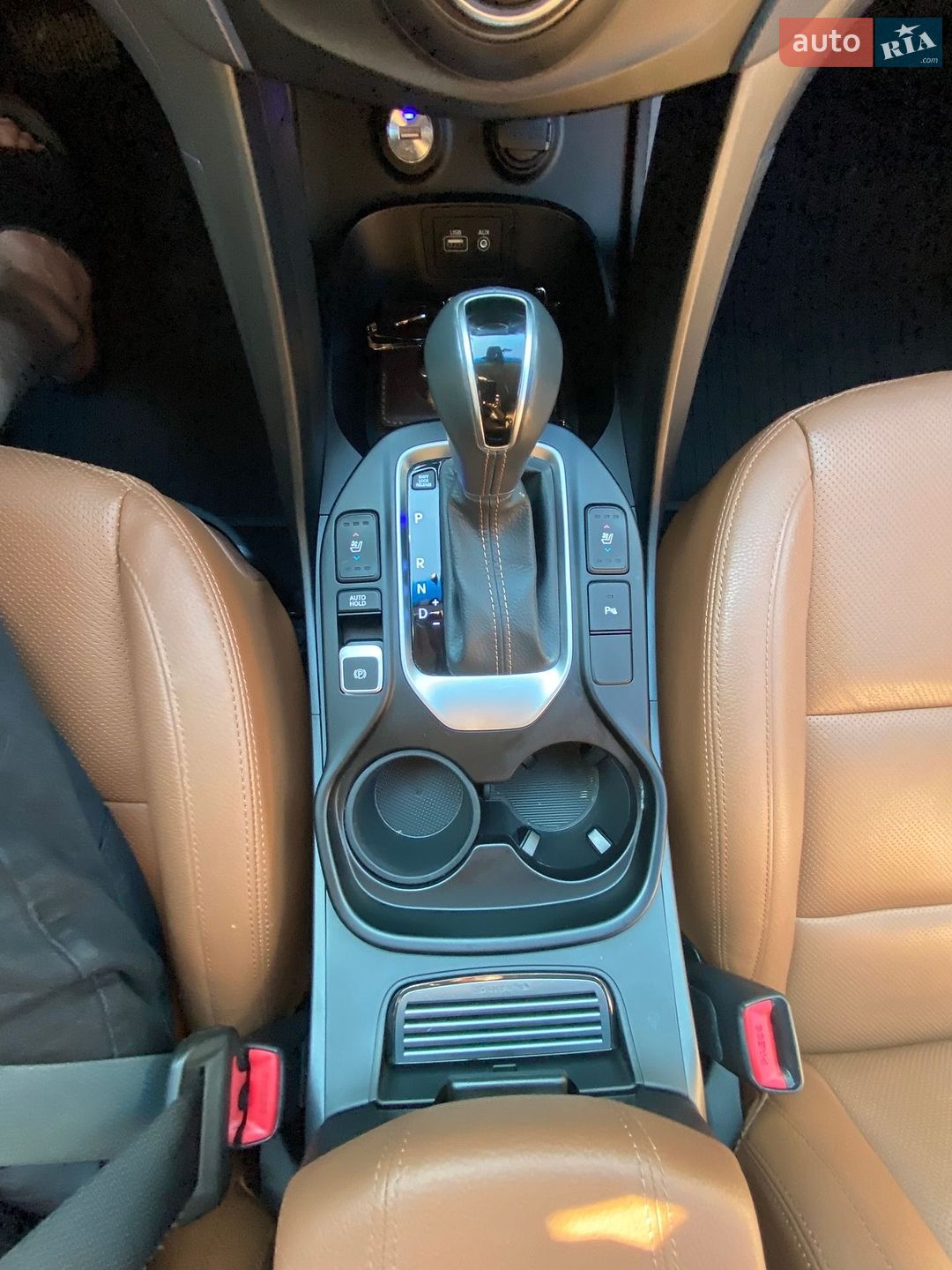 Hyundai Santa FE 2017 VIN KMHSW81UBJU802288 фото оголошення 11 з 35