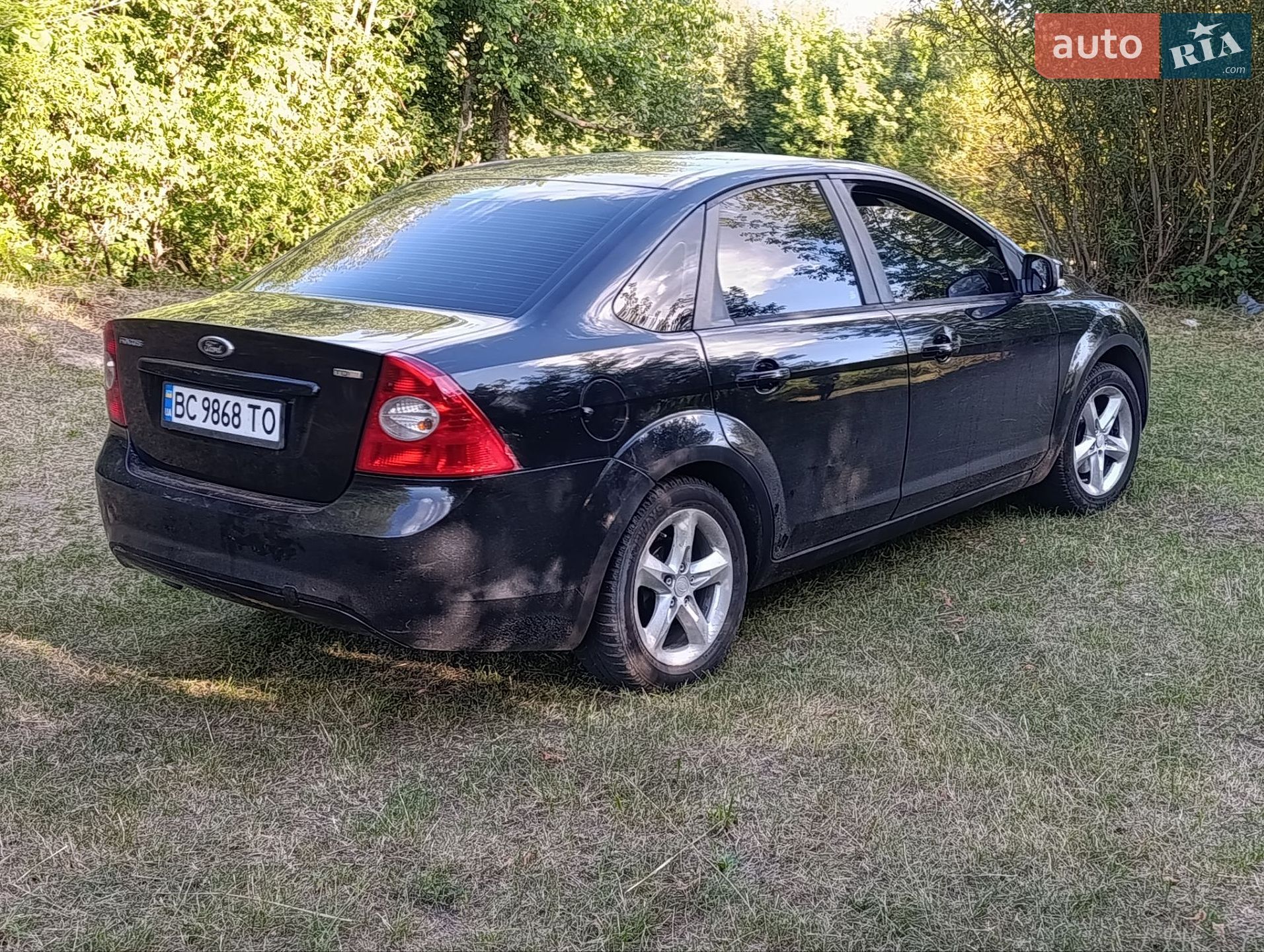 Ford Focus 2010 VIN WF0HXXWPDHAT63326 фото оголошення 4 з 25
