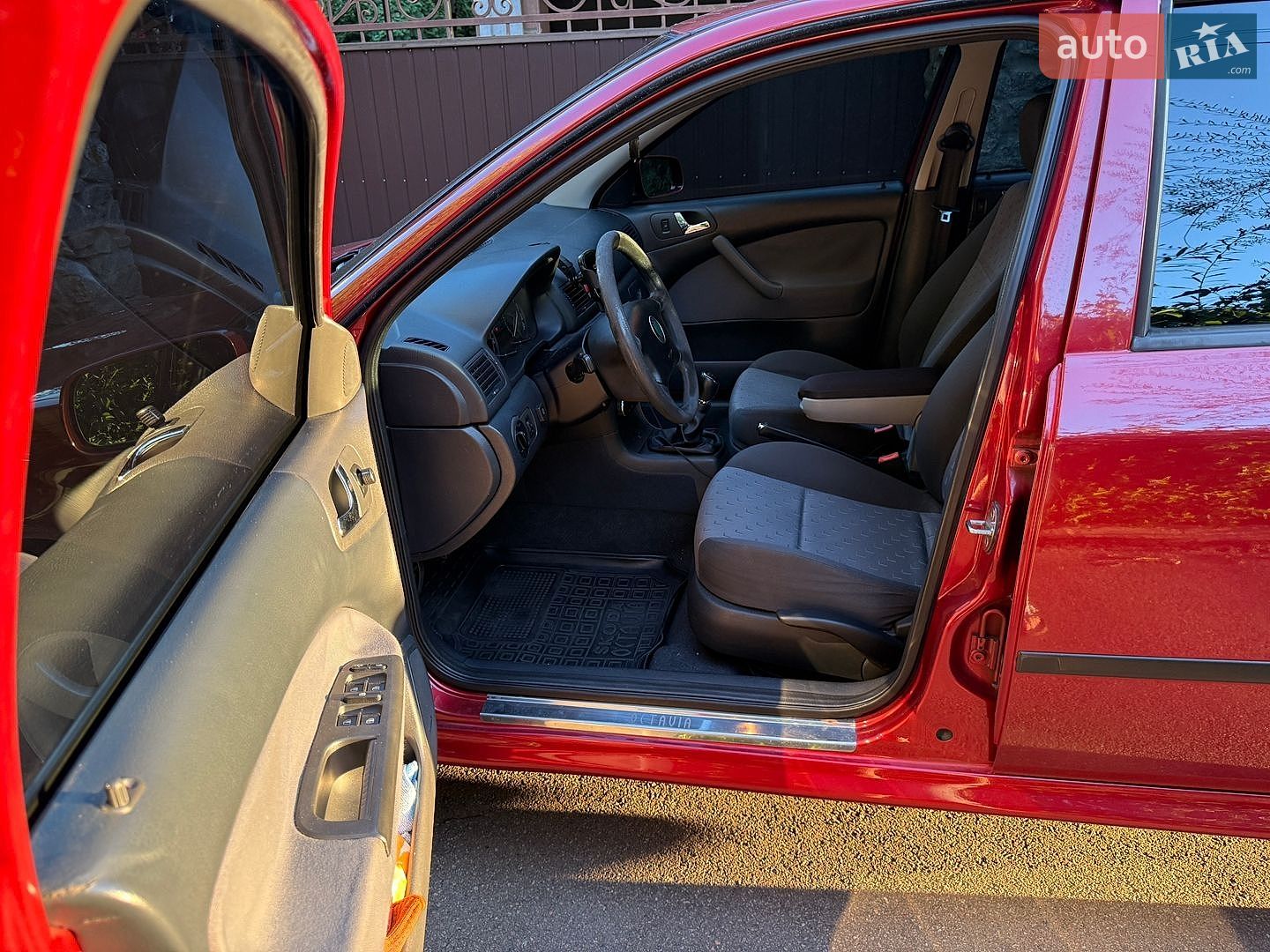 Skoda Octavia 2006 VIN TMBDK41U37B007608 фото оголошення 6 з 21