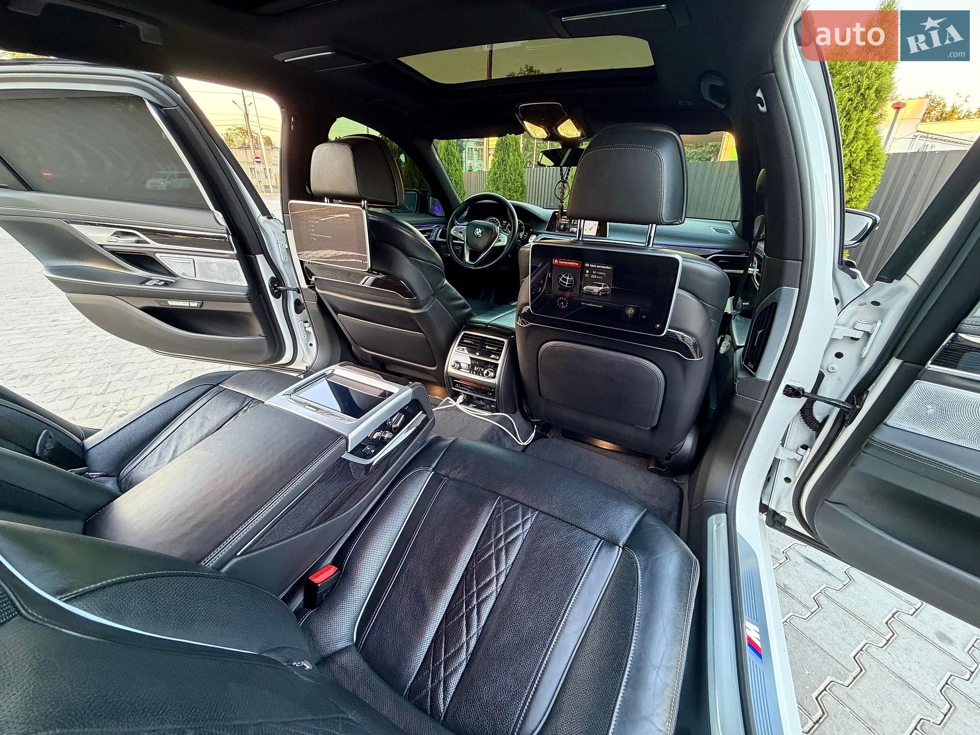 BMW 7 Series 2017 VIN WBA7G6104HG769063 фото оголошення 23 з 64