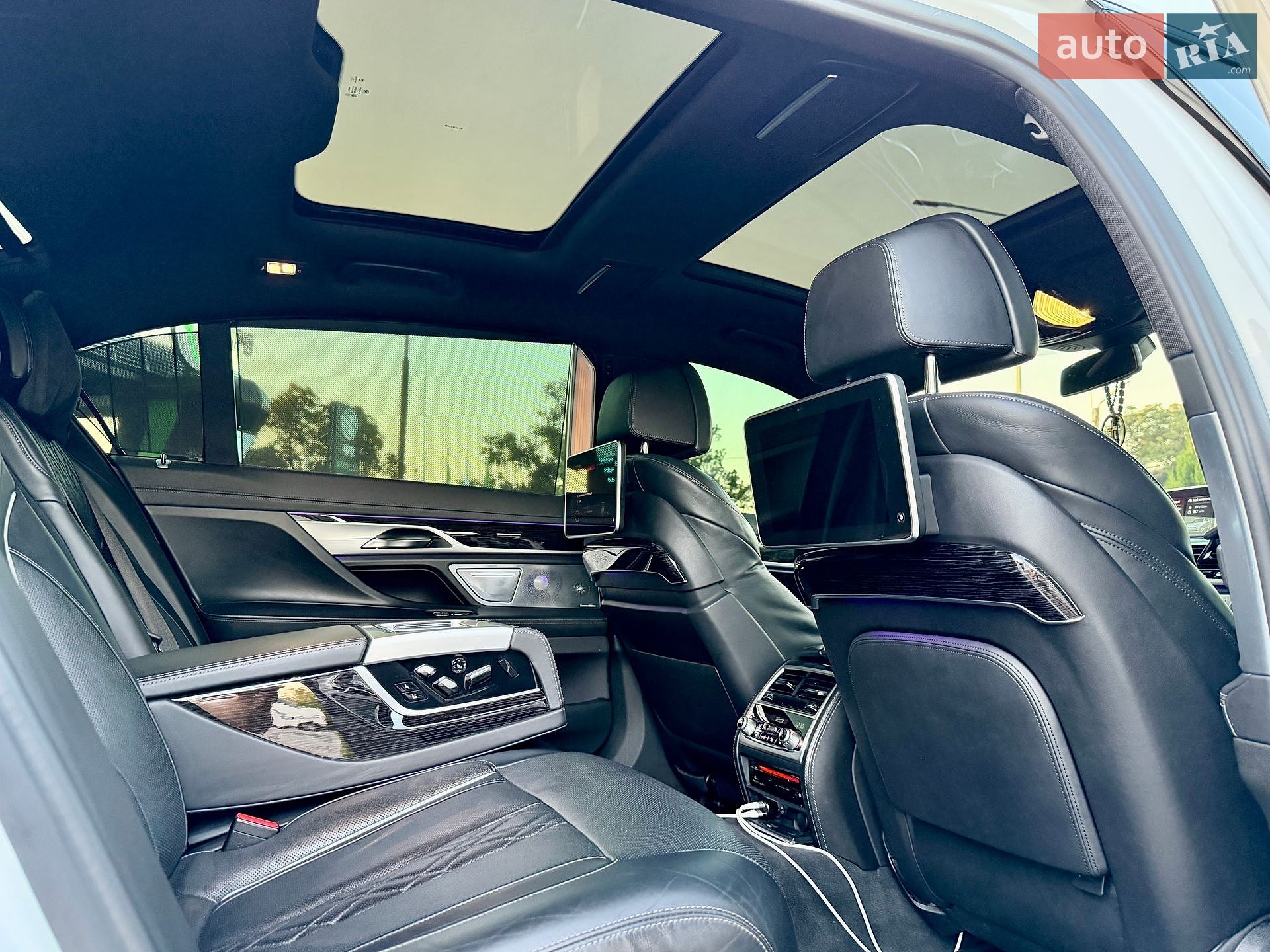 BMW 7 Series 2017 VIN WBA7G6104HG769063 фото оголошення 29 з 64