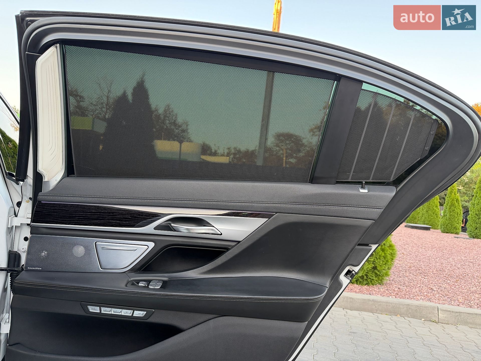 BMW 7 Series 2017 VIN WBA7G6104HG769063 фото оголошення 34 з 64