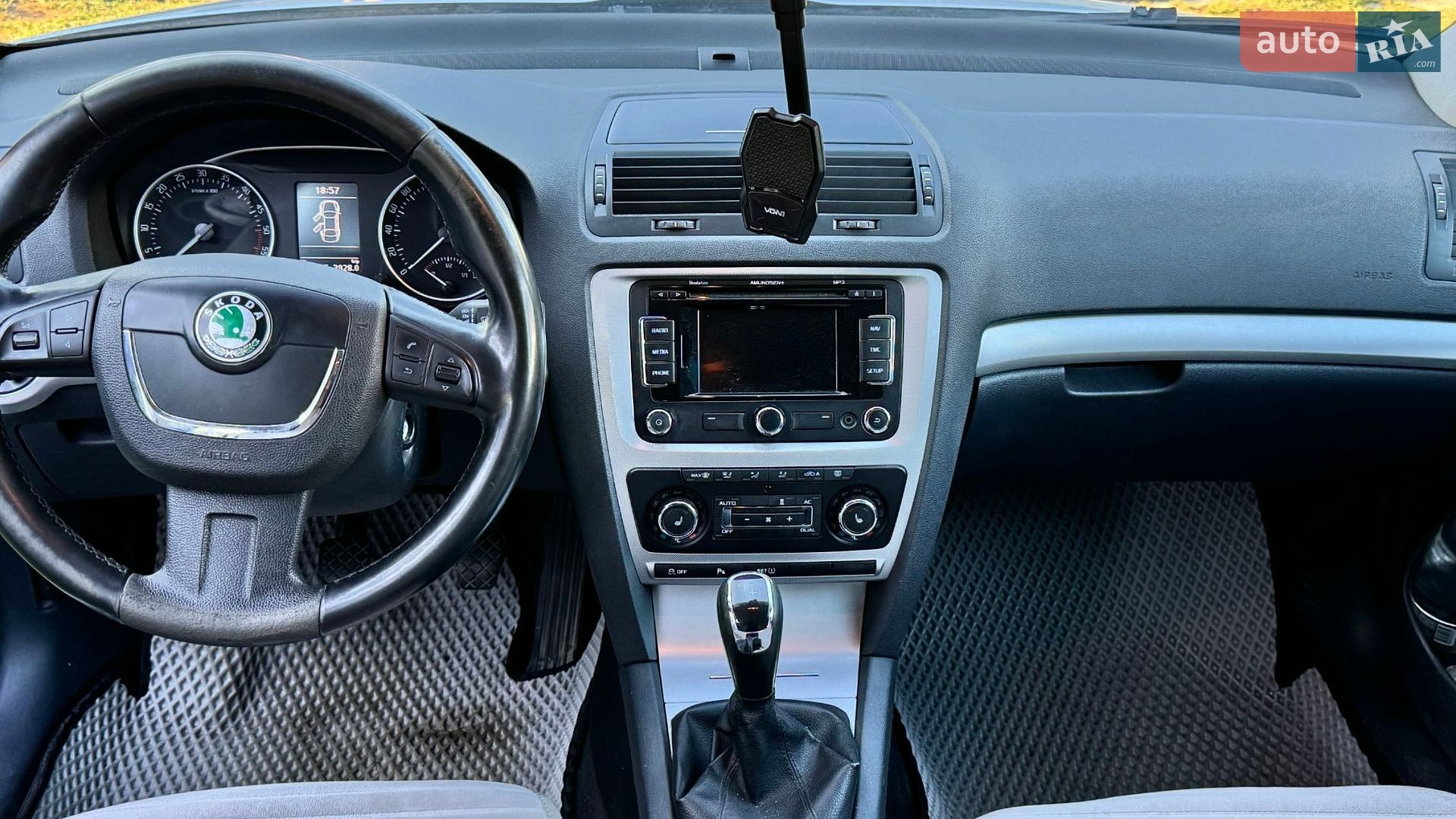 Skoda Octavia 2011 VIN TMBGE61ZXC2077872 фото оголошення 6 з 14