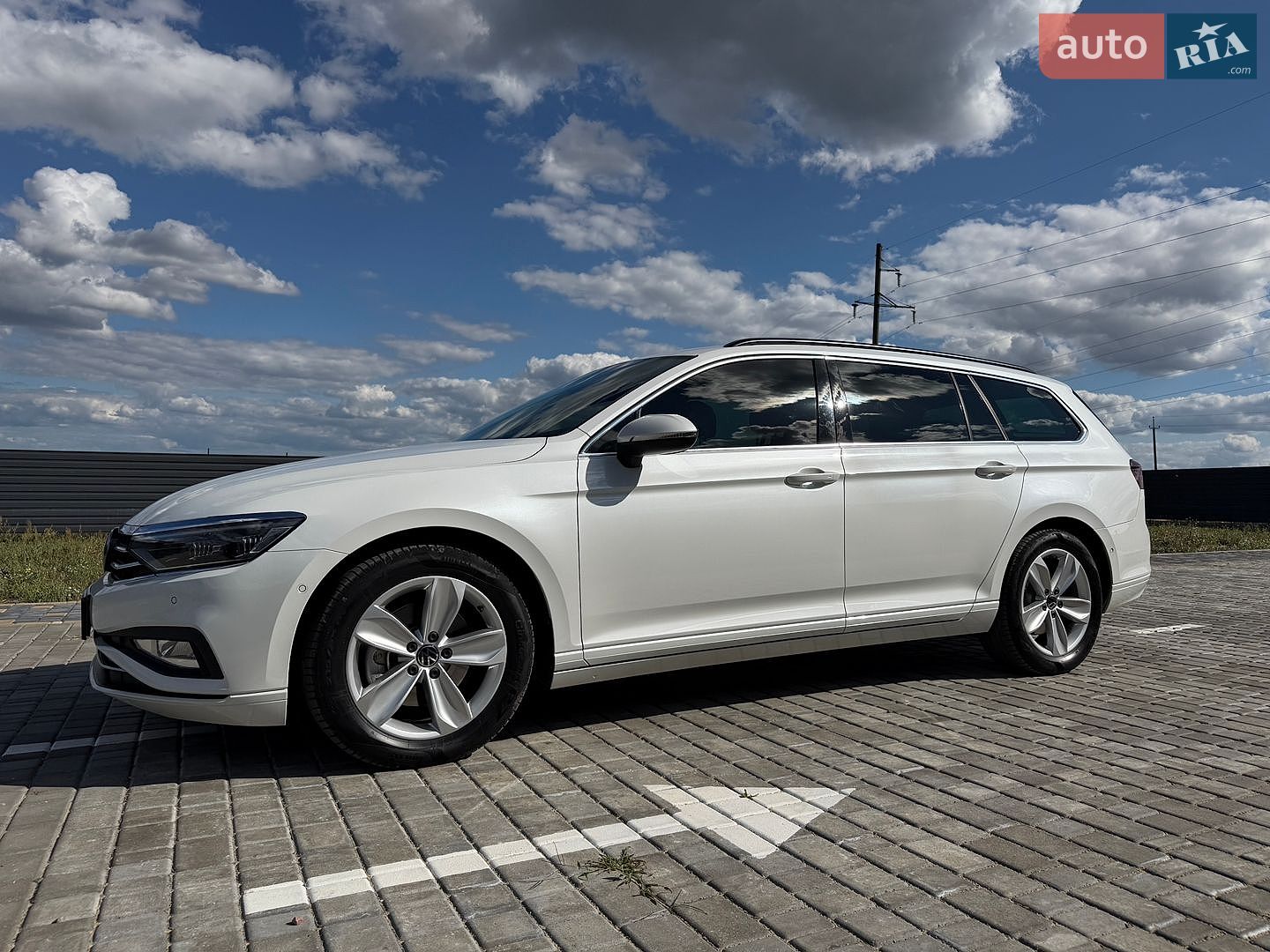 Volkswagen Passat 2022 VIN WVWZZZ3CZNE070785 фото оголошення 7 з 234