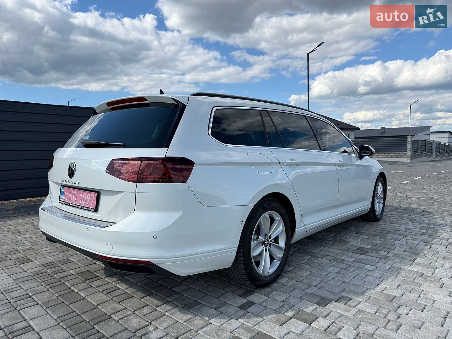 Volkswagen Passat 2022 VIN WVWZZZ3CZNE070785 фото оголошення 19 з 234