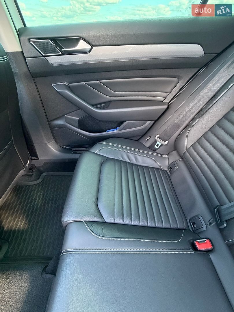 Volkswagen Passat 2022 VIN WVWZZZ3CZNE070785 фото оголошення 135 з 234