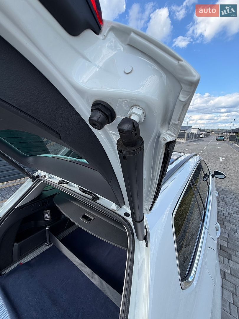 Volkswagen Passat 2022 VIN WVWZZZ3CZNE070785 фото оголошення 164 з 234