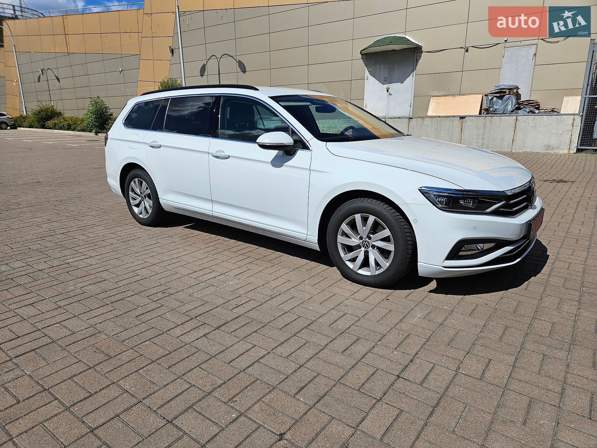 Volkswagen Passat 2023 VIN WVWZZZ3CZPE075978 фото оголошення 16 з 116