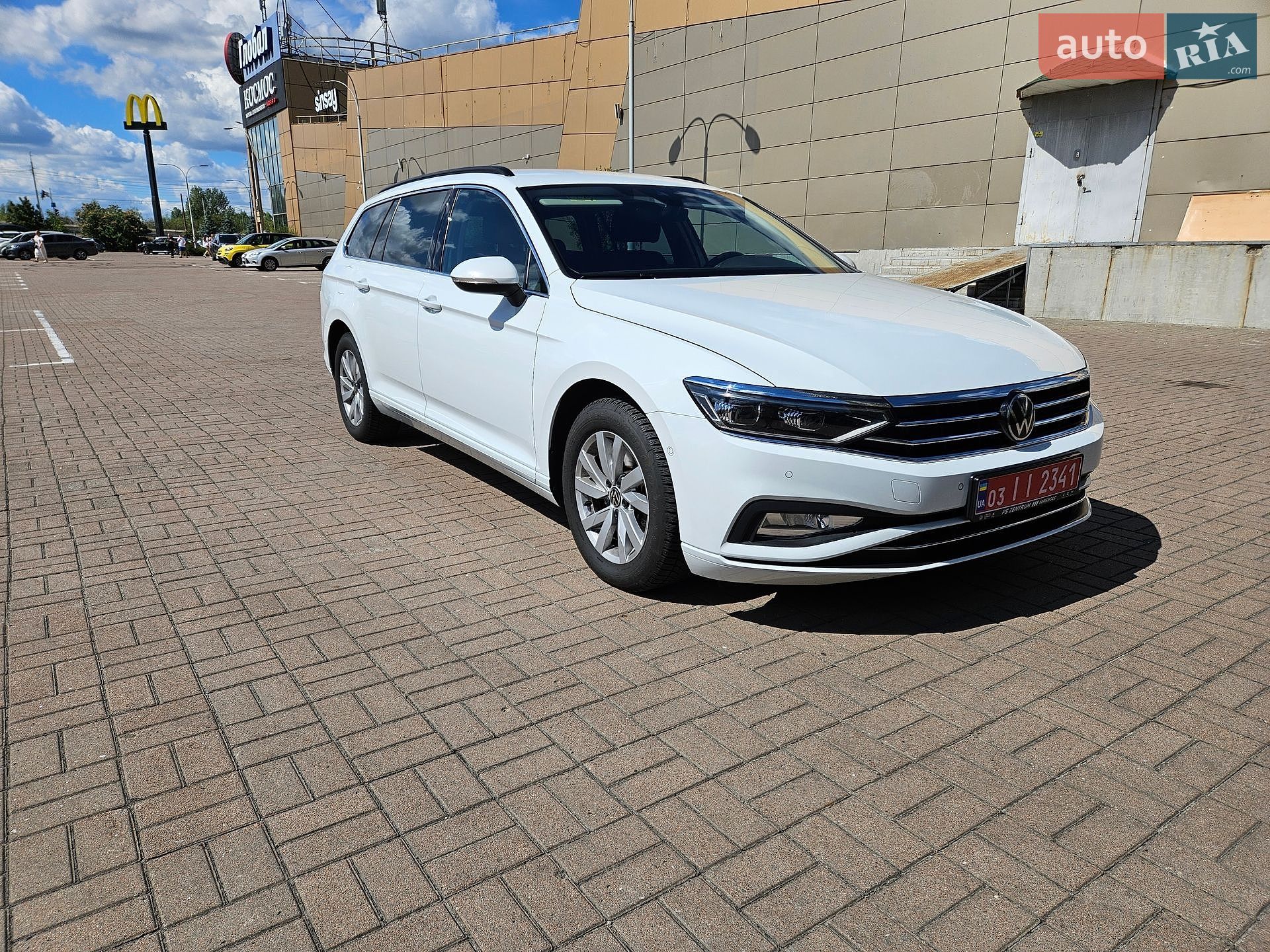 Volkswagen Passat 2023 VIN WVWZZZ3CZPE075978 фото оголошення 17 з 116