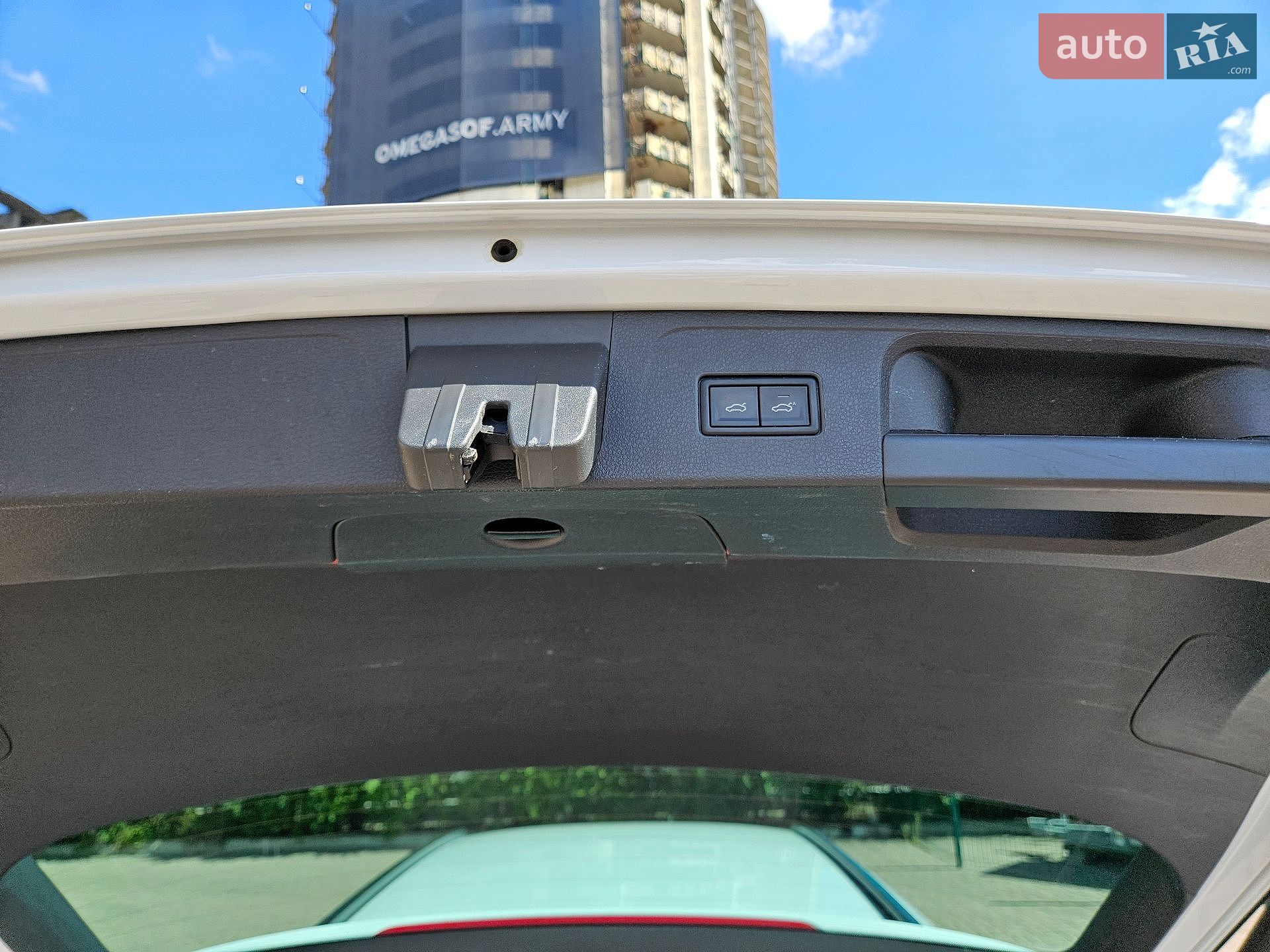 Volkswagen Passat 2023 VIN WVWZZZ3CZPE075978 фото оголошення 32 з 118