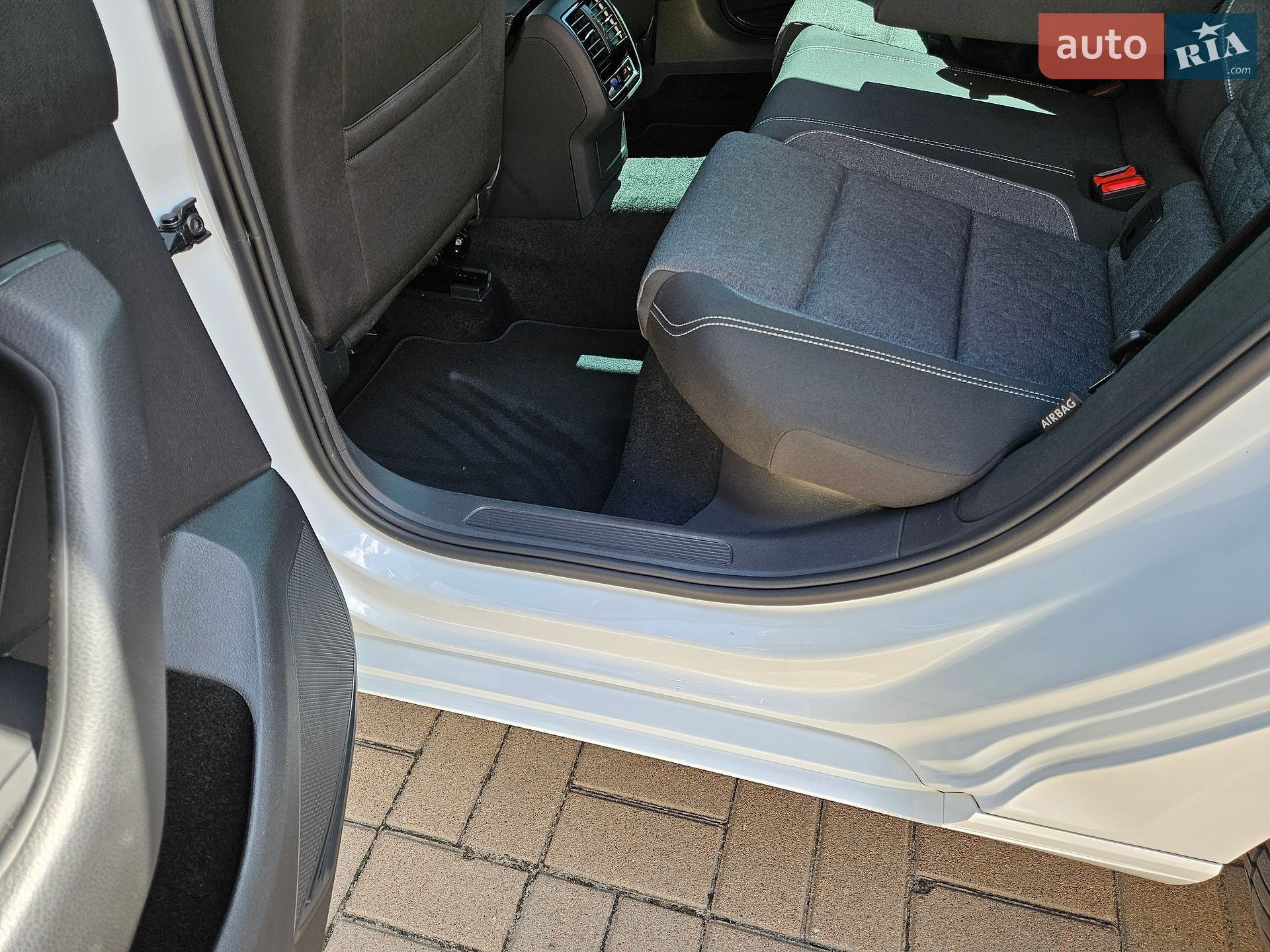 Volkswagen Passat 2023 VIN WVWZZZ3CZPE075978 фото оголошення 58 з 116