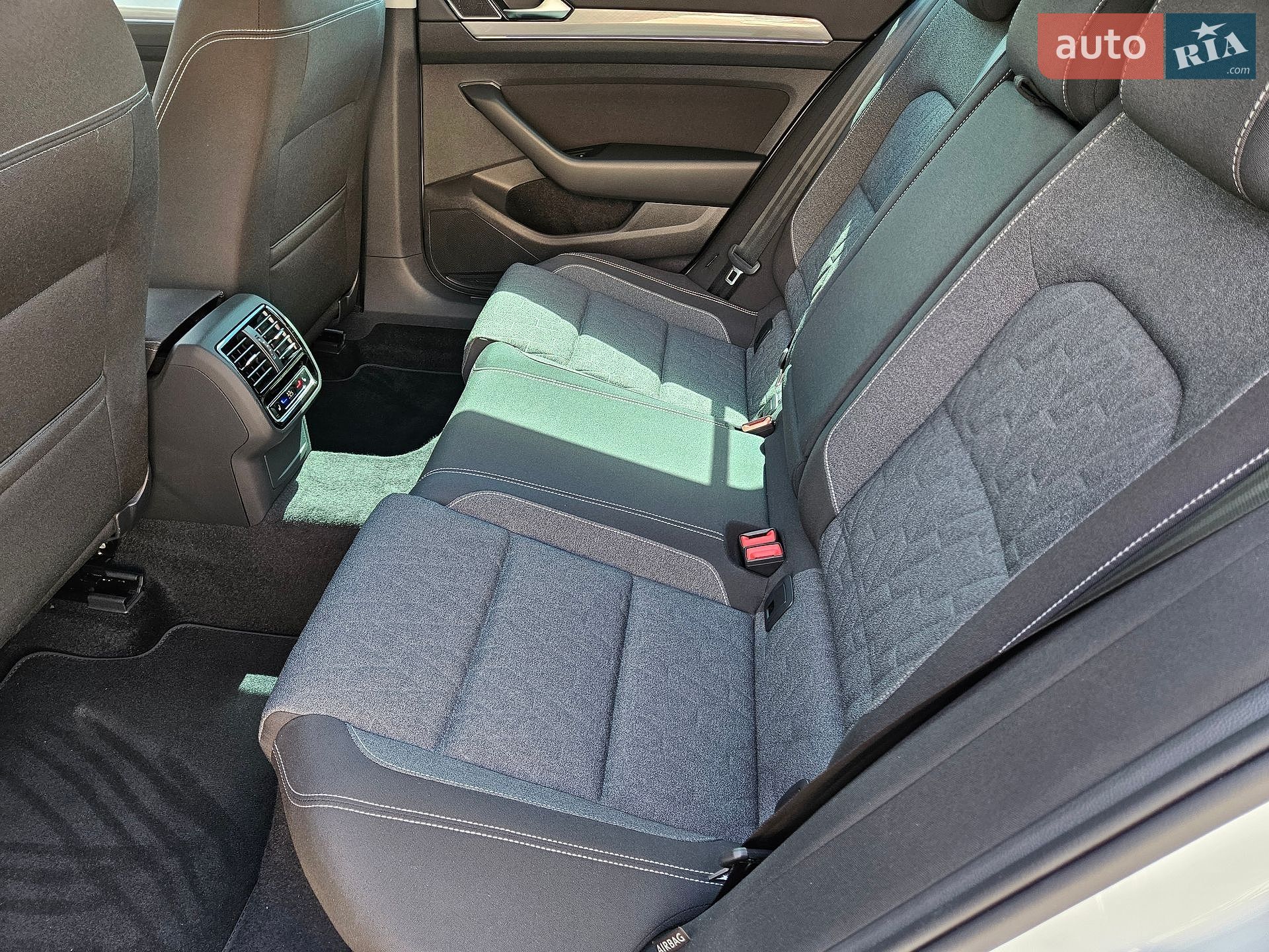 Volkswagen Passat 2023 VIN WVWZZZ3CZPE075978 фото оголошення 61 з 116