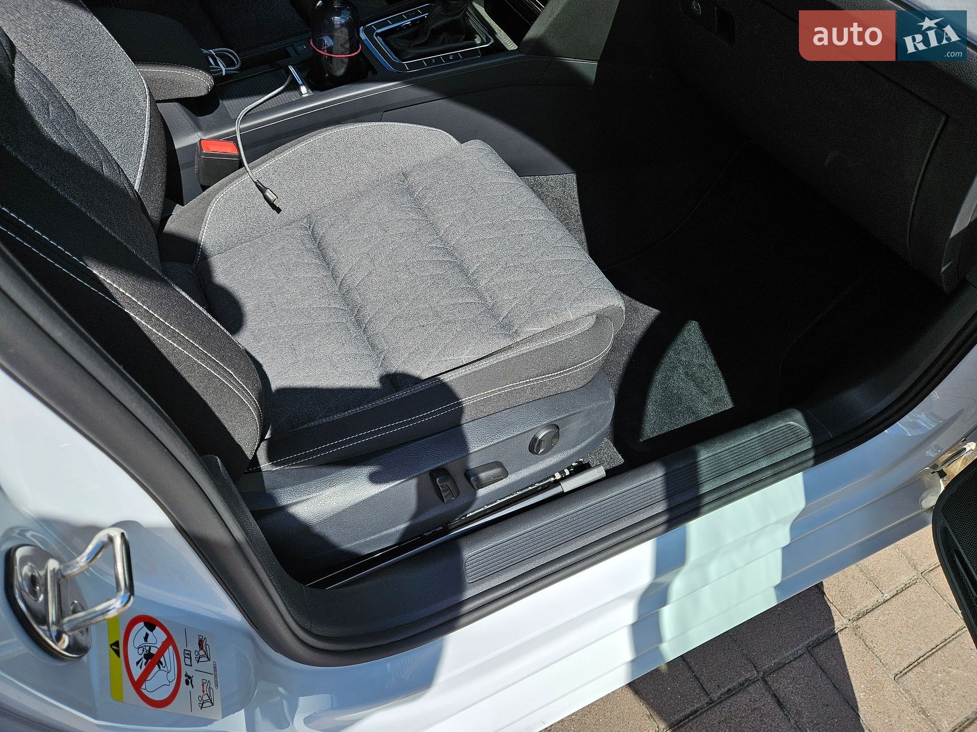 Volkswagen Passat 2023 VIN WVWZZZ3CZPE075978 фото оголошення 75 з 116