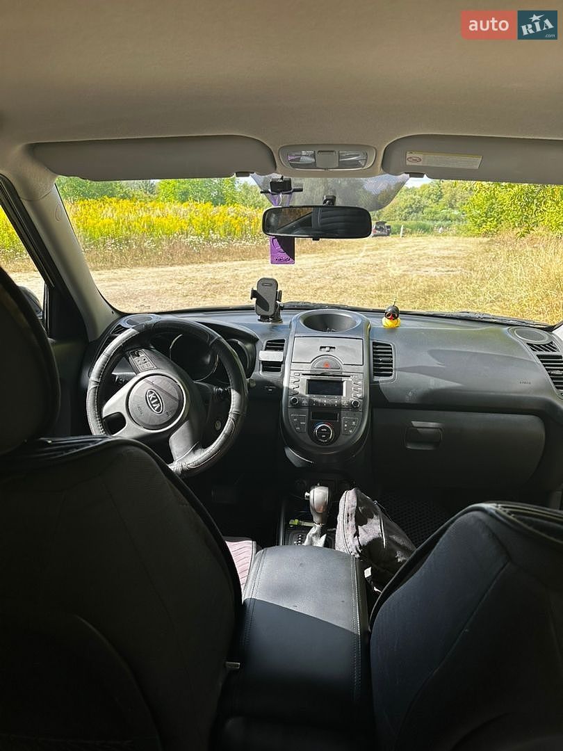 Kia Soul 2011 VIN KNAJT811BB7326694 фото оголошення 8 з 18